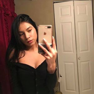 Meet your Posher, Andreina